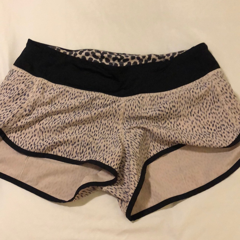 Lululemon shorts sz 6